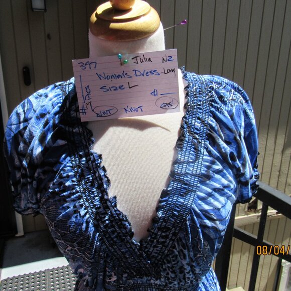 #397  NEW WOMEN'S LONG SUMMER DRESS BY JULIA  (SIZE L) - Picture 2 of 3